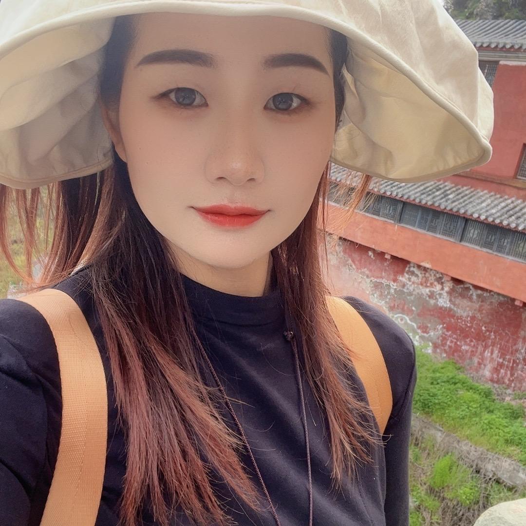 武当山导游   小曹