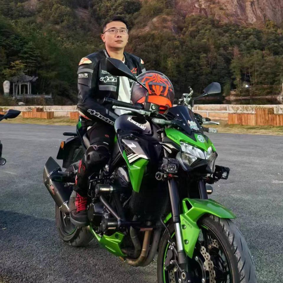 课桌椅厂家
