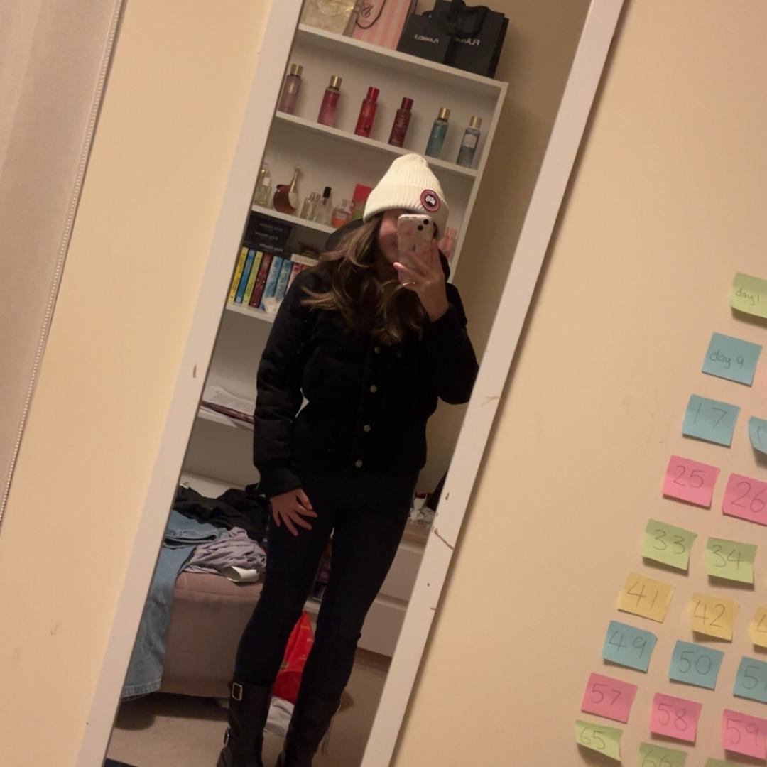 𝓝𝓪𝓸𝓶𝓲. 🍉🥥🫐🍓