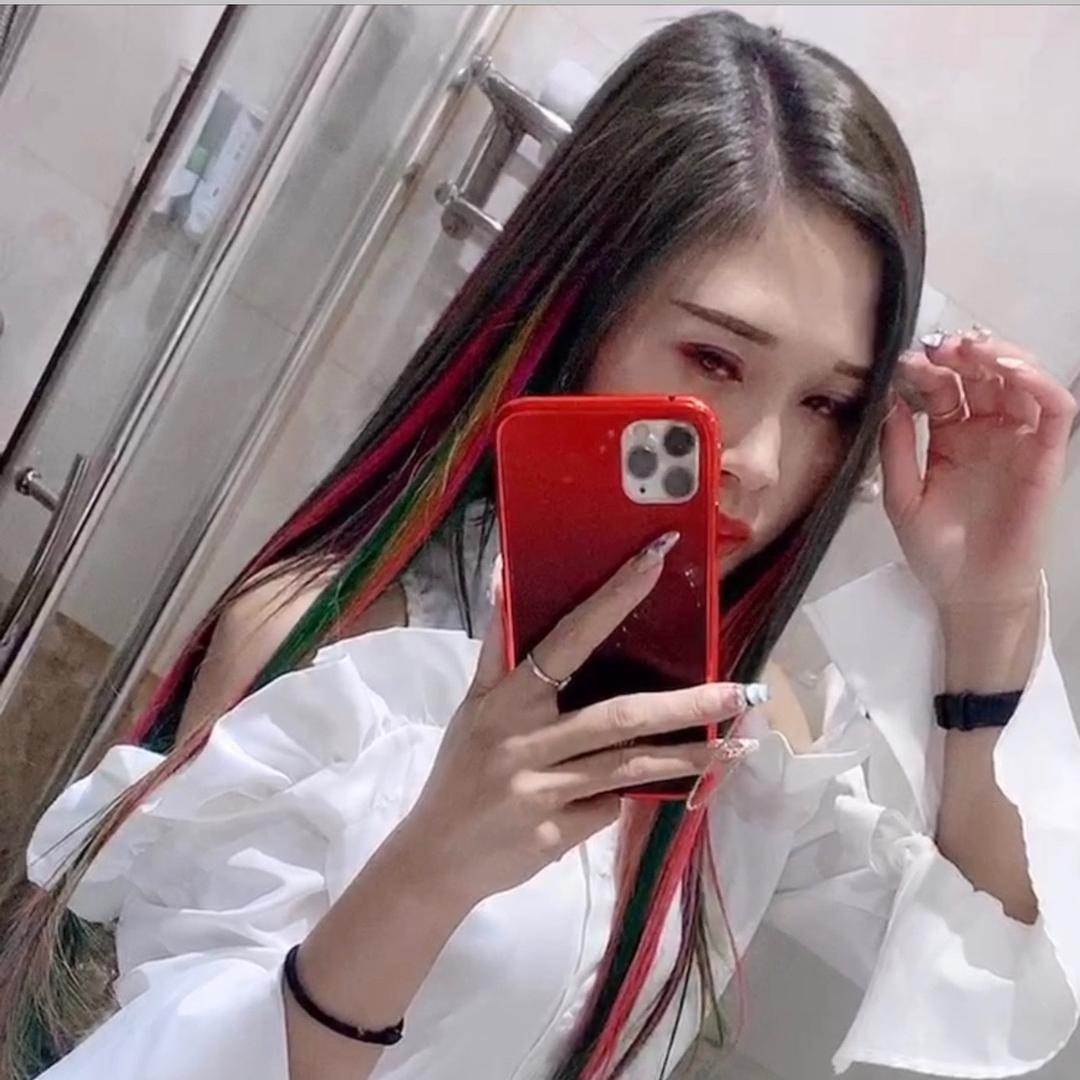 依依❣️