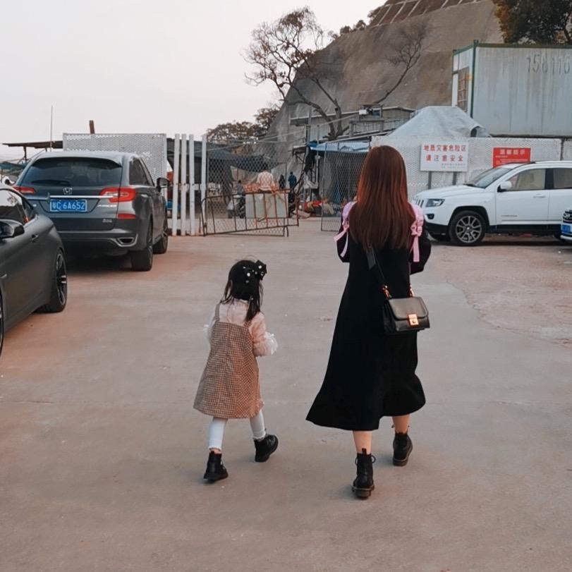 靖爷的私密艾灸工厂