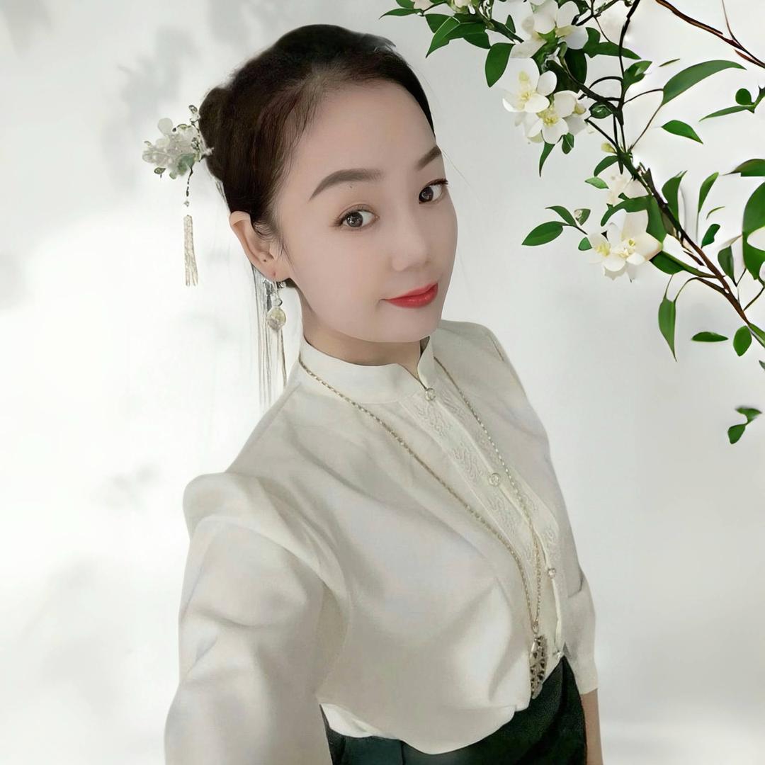 欢心姐桃子17:00直播