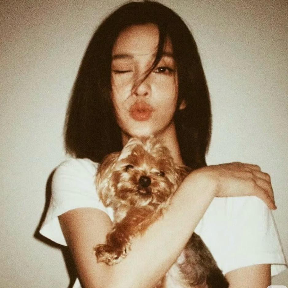 央央💋