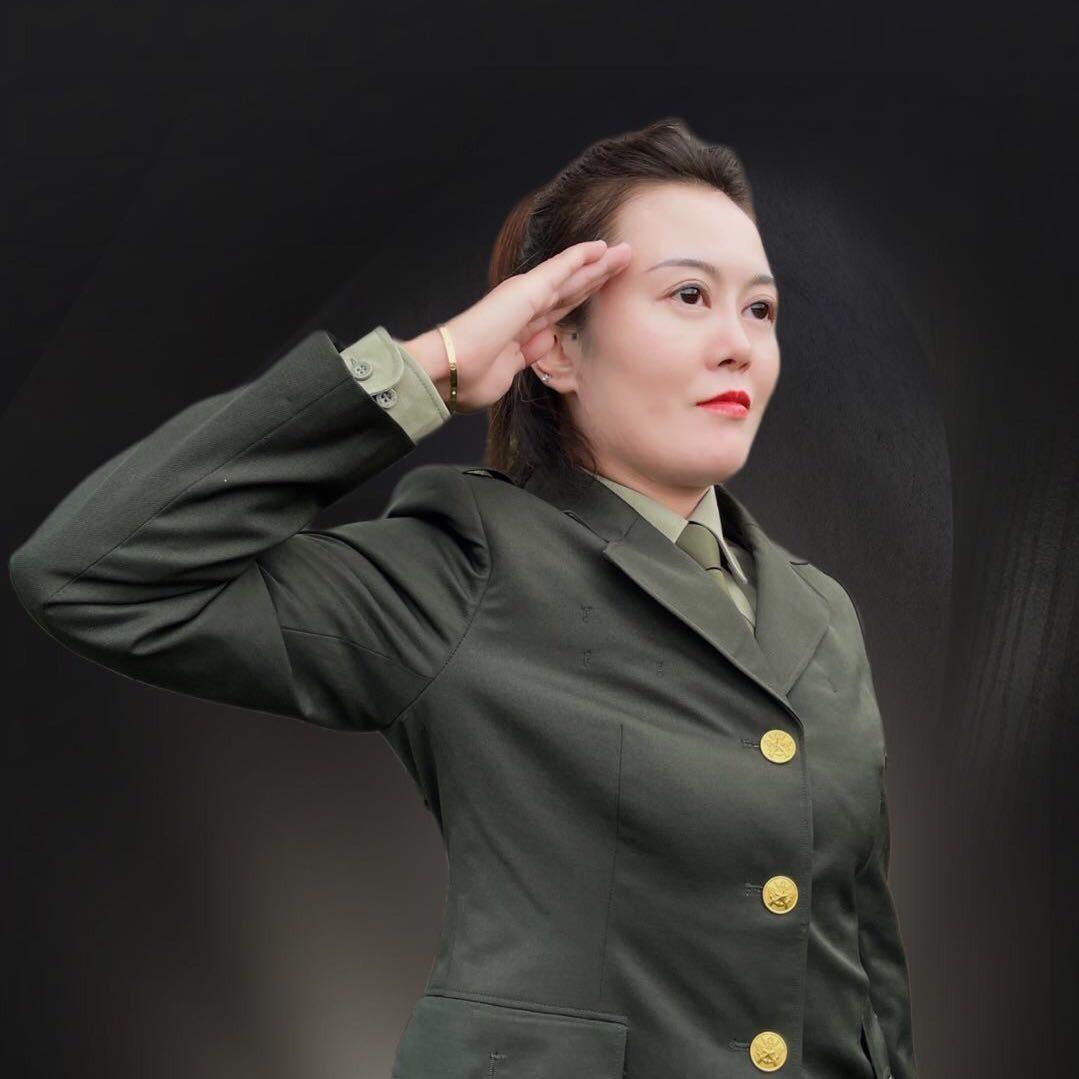 退伍女兵兰兰