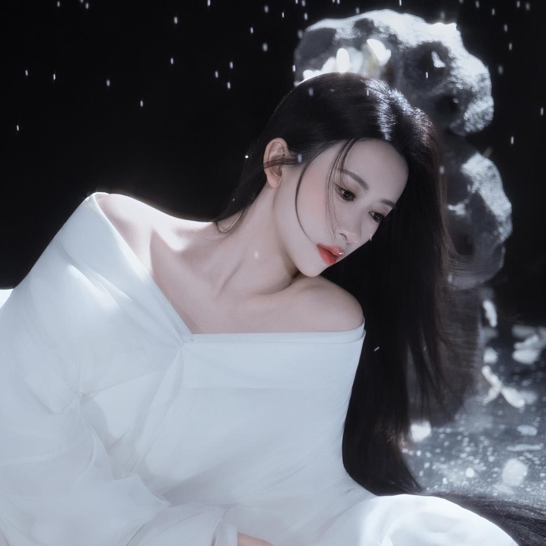 李诗诗🎤