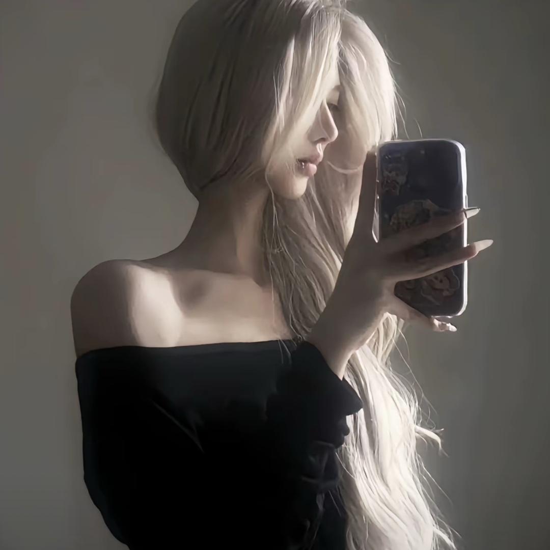 甜甜.