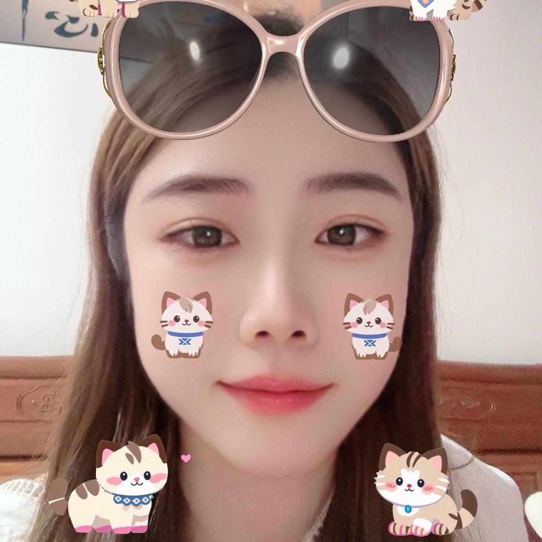 莉莉