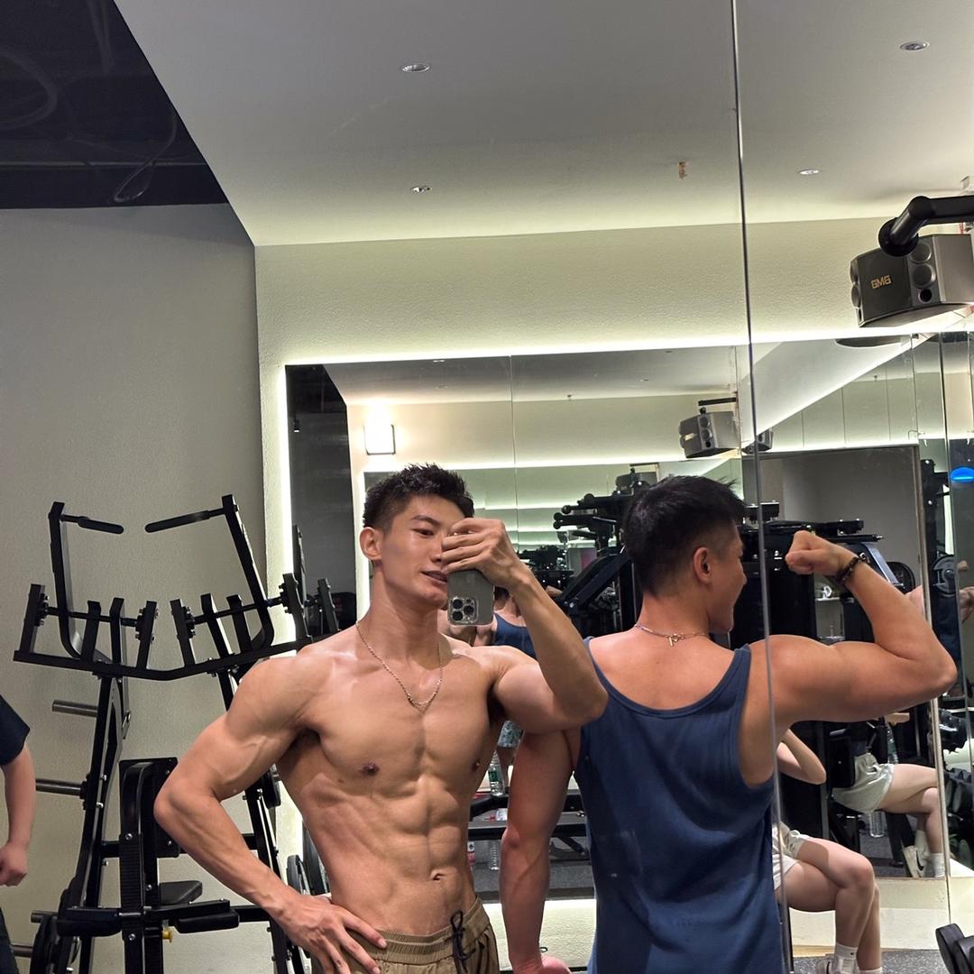 阿余助理啊