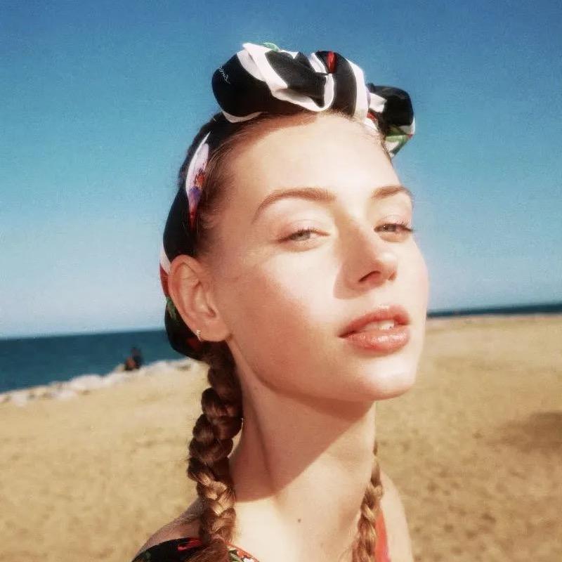 22