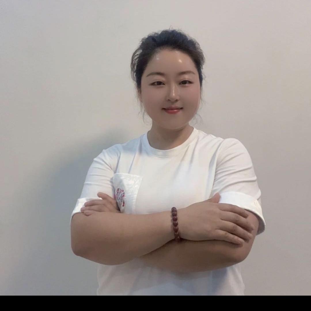 珠藏依笛（广东领域欧冠陶瓷）