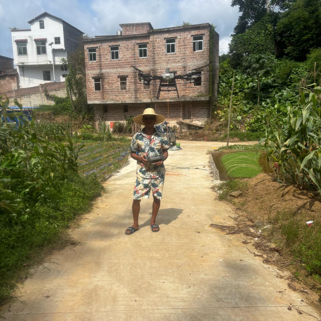 星耀无人机吊运 十二哥