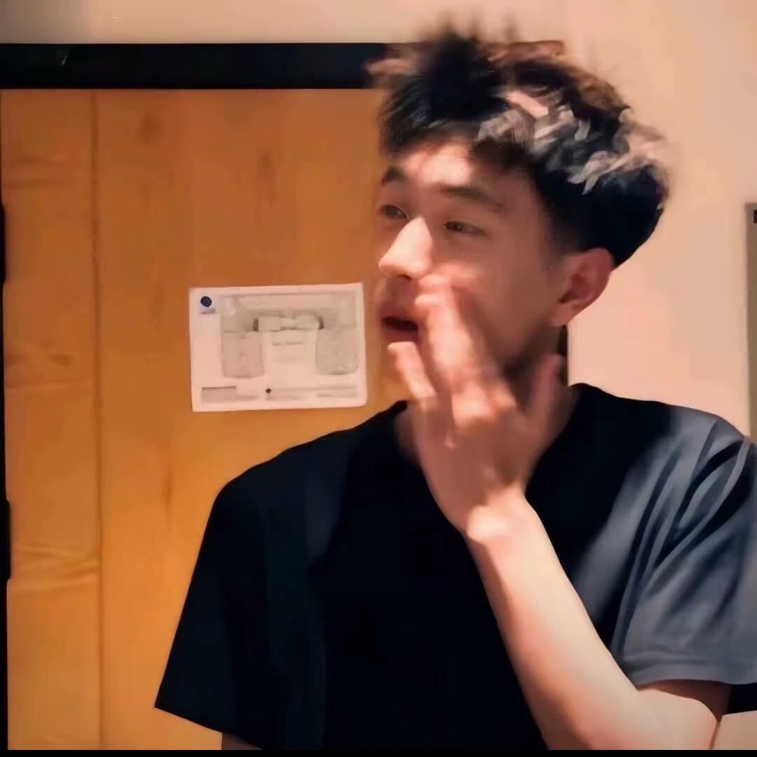 秋-.