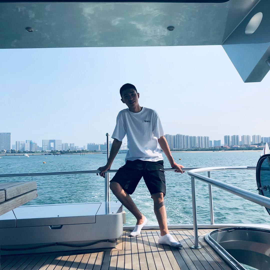 咪欧女装批发