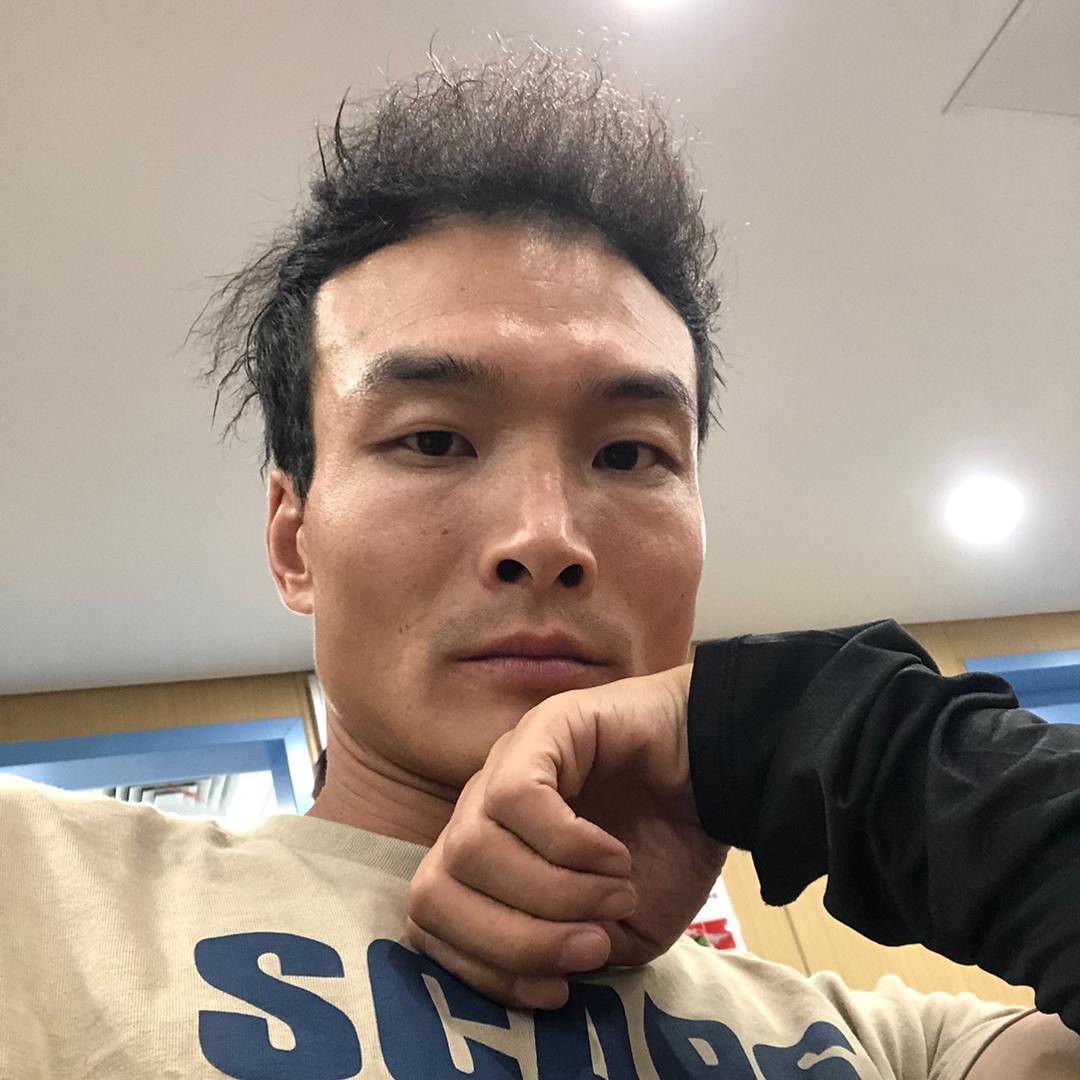 吴逸文