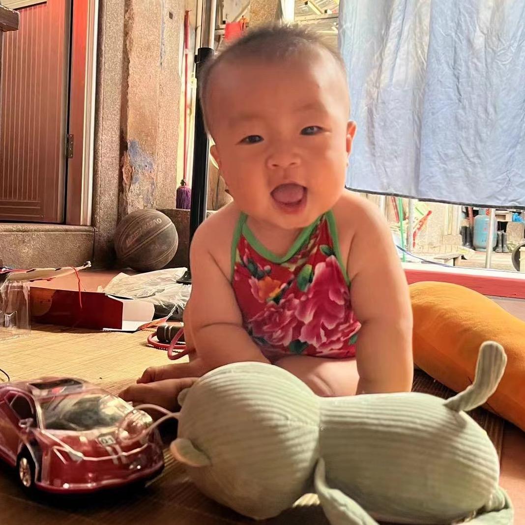 小小黑球仔