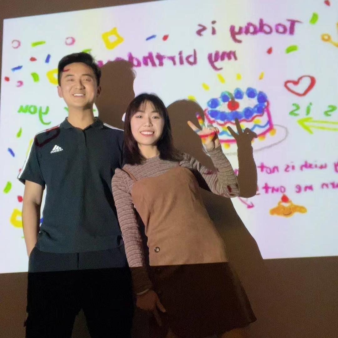 穗岁超可爱i
