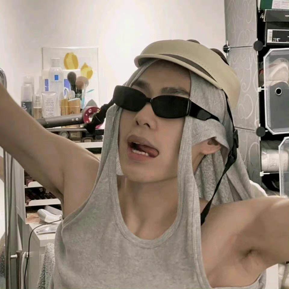 魔法少男洪世贤