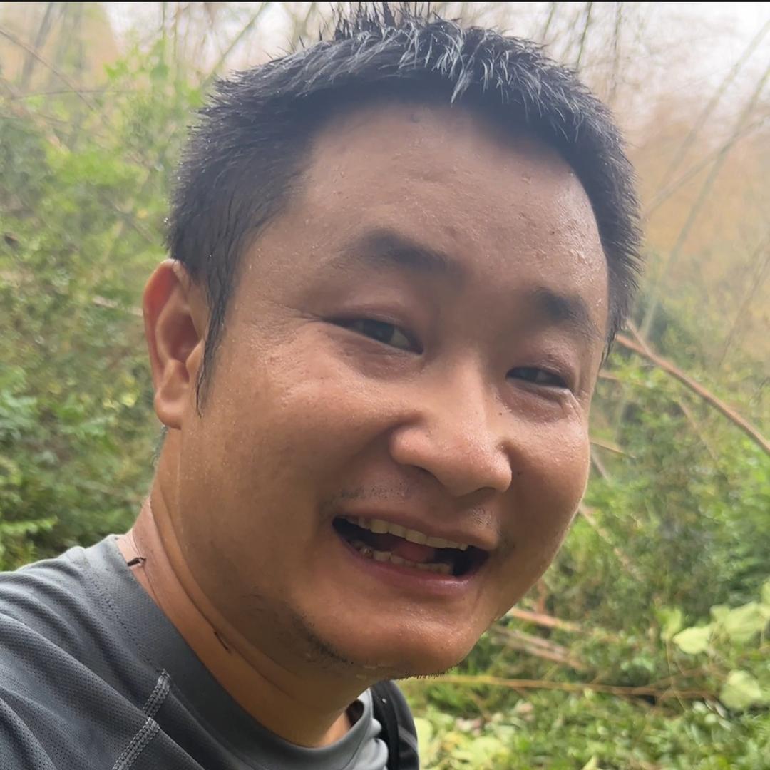 闹钟先生
