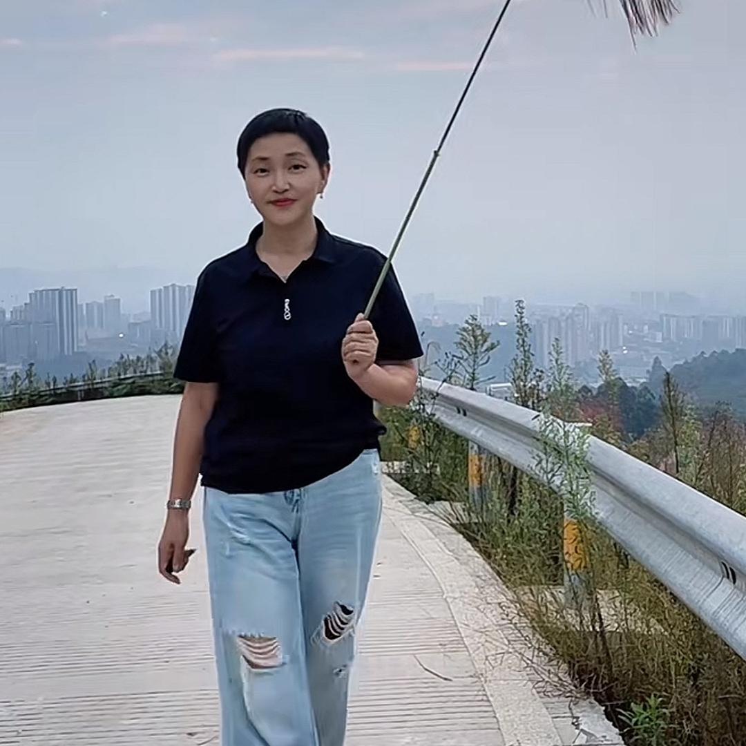 皮卡之家的黄姐姐（二手和新车）