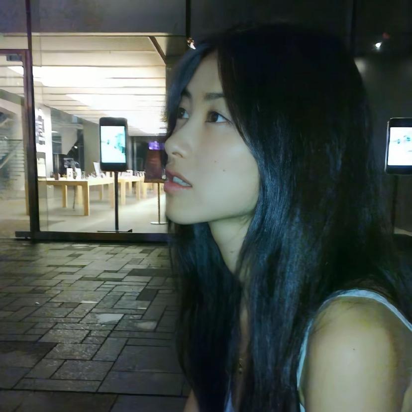 维佳.