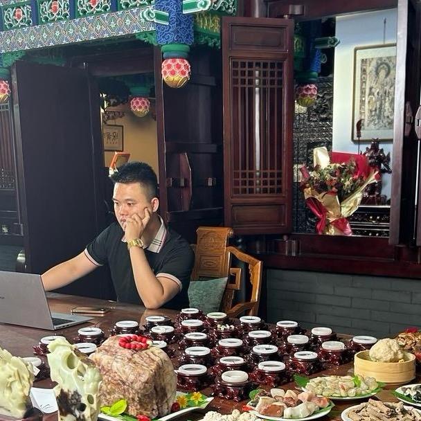 酒庄少庄主豪情补贴