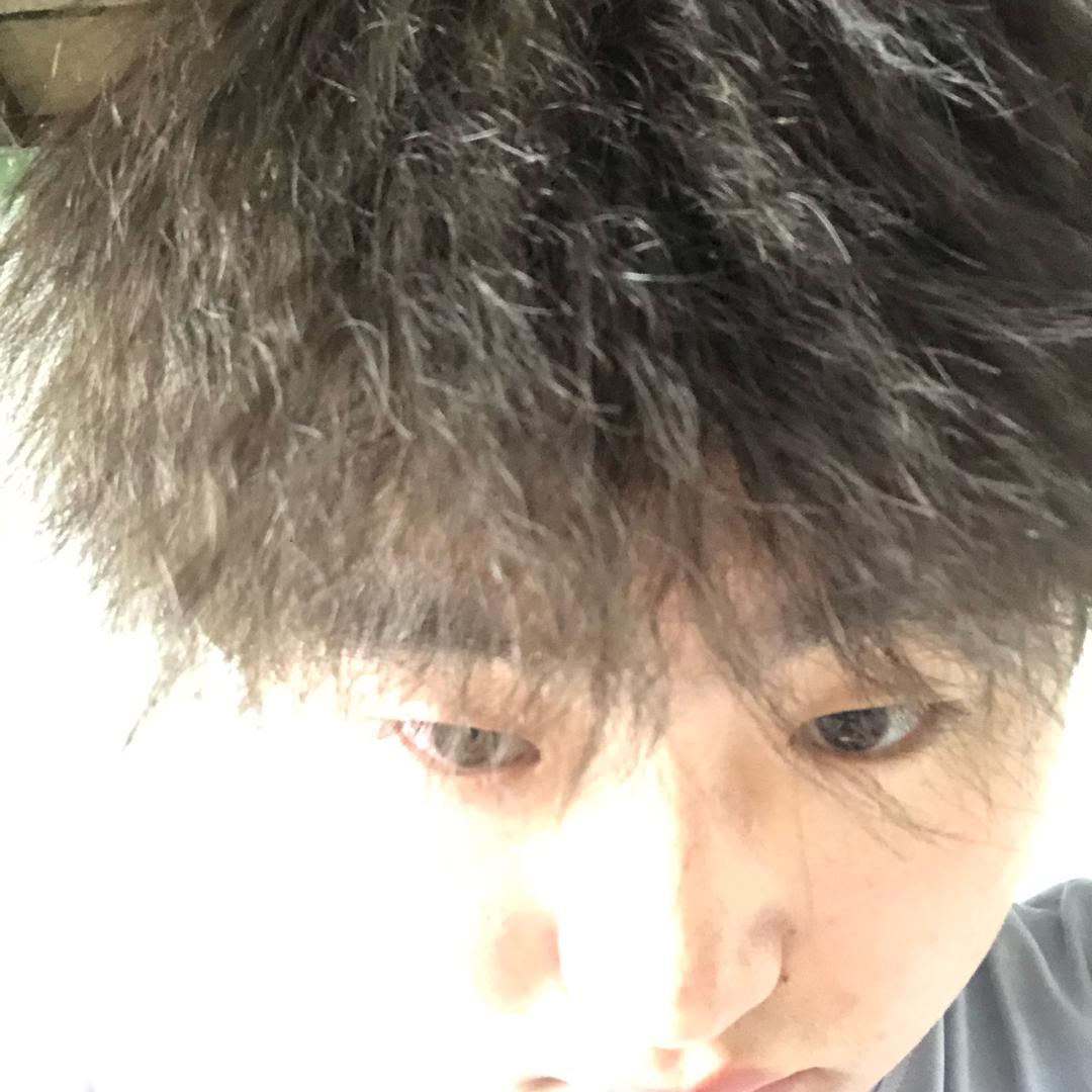 LeGGy乐