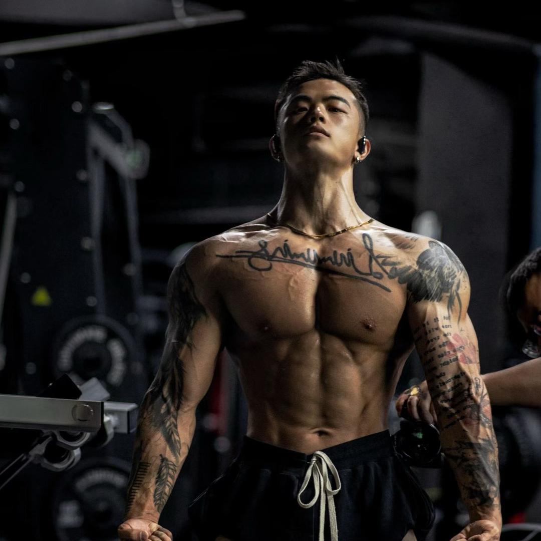 @张宇鑫🌶️“鲨鱼辣椒”