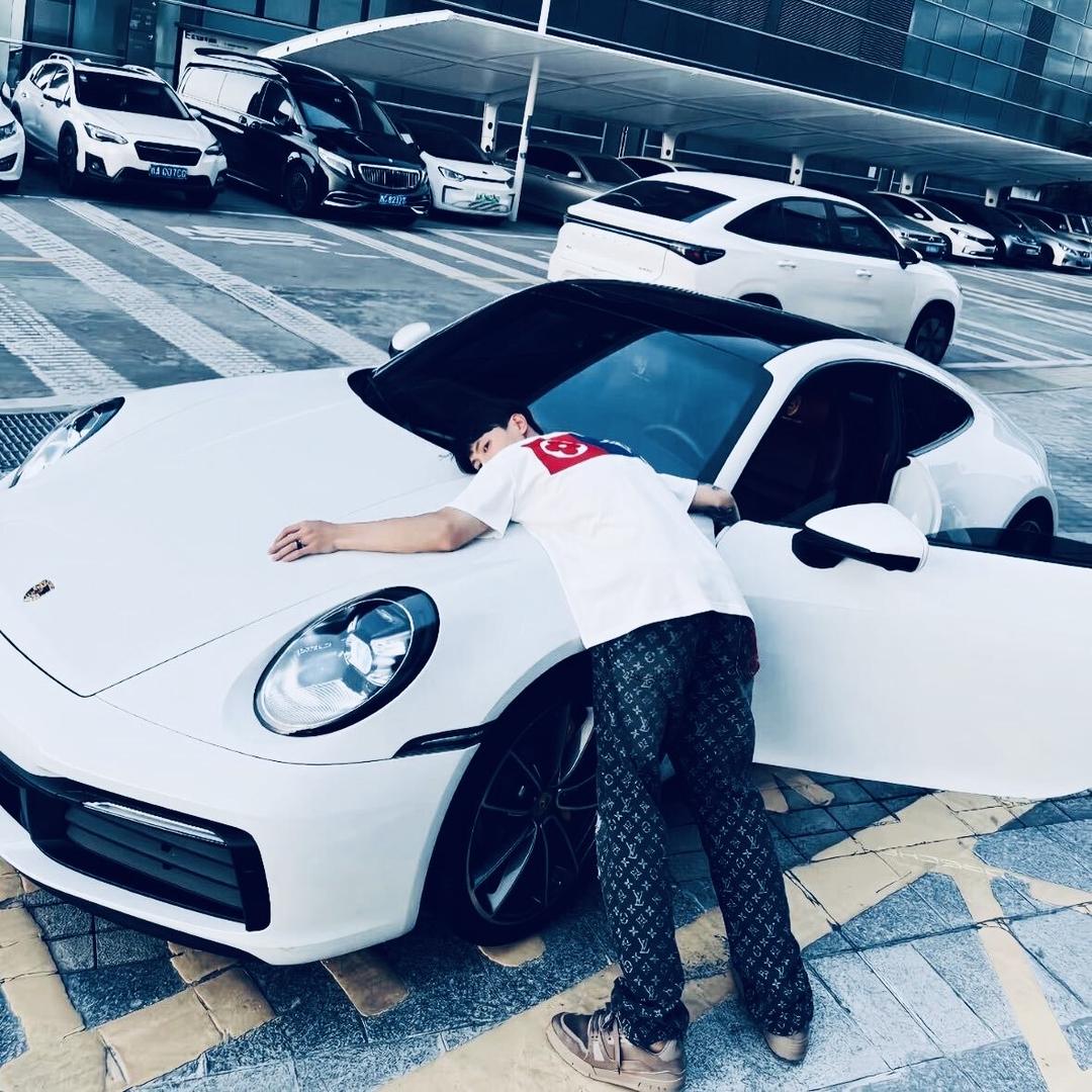 𝓼𝓪𝓷. ₇₂