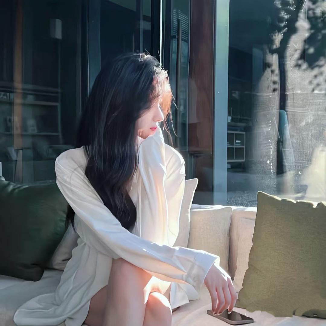 亚楠     .