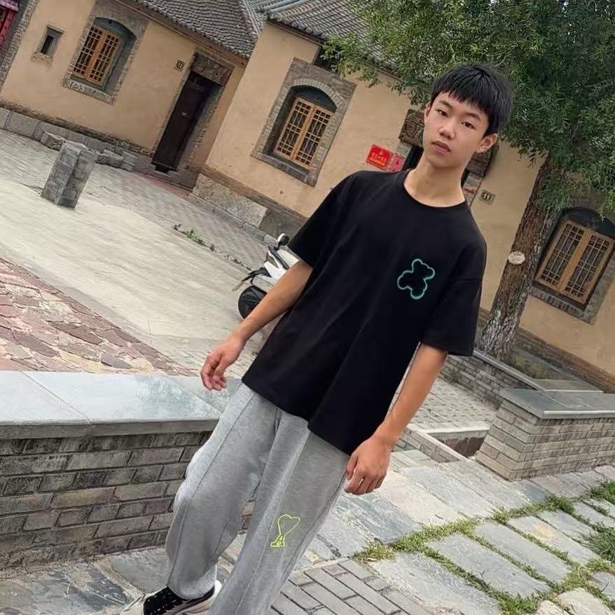 大旭和妈妈的日常穿搭