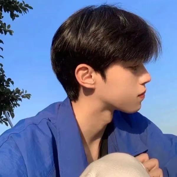 开心的Ren
