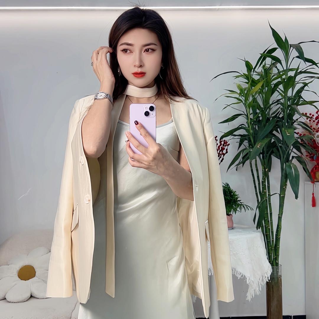 瑾然女装（陈小花）