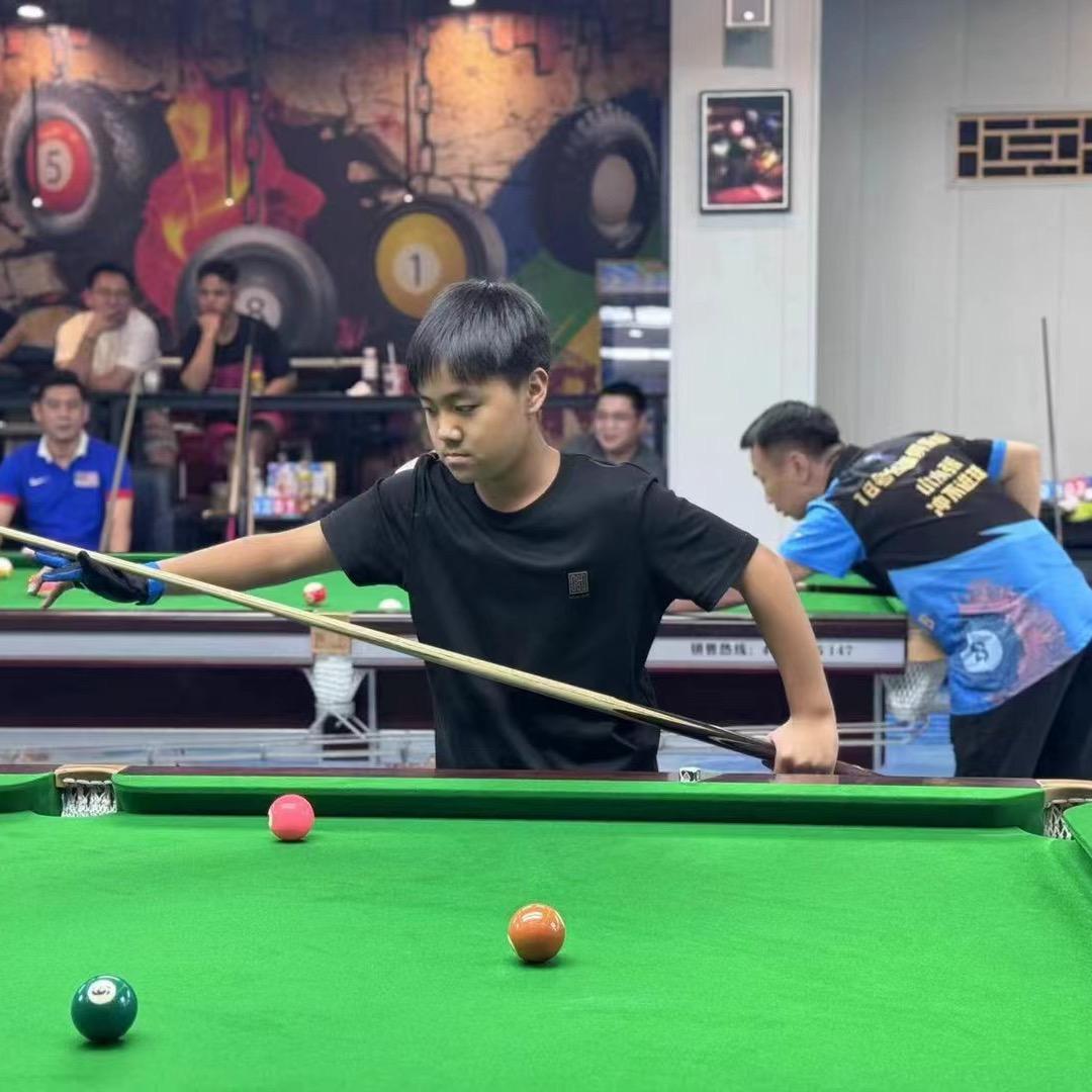 巴国城星牌台球俱乐部