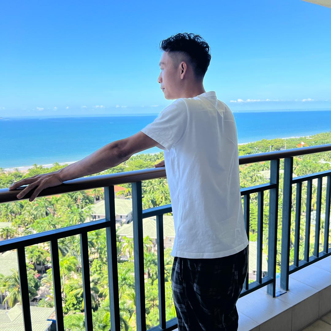 @成都房产小东