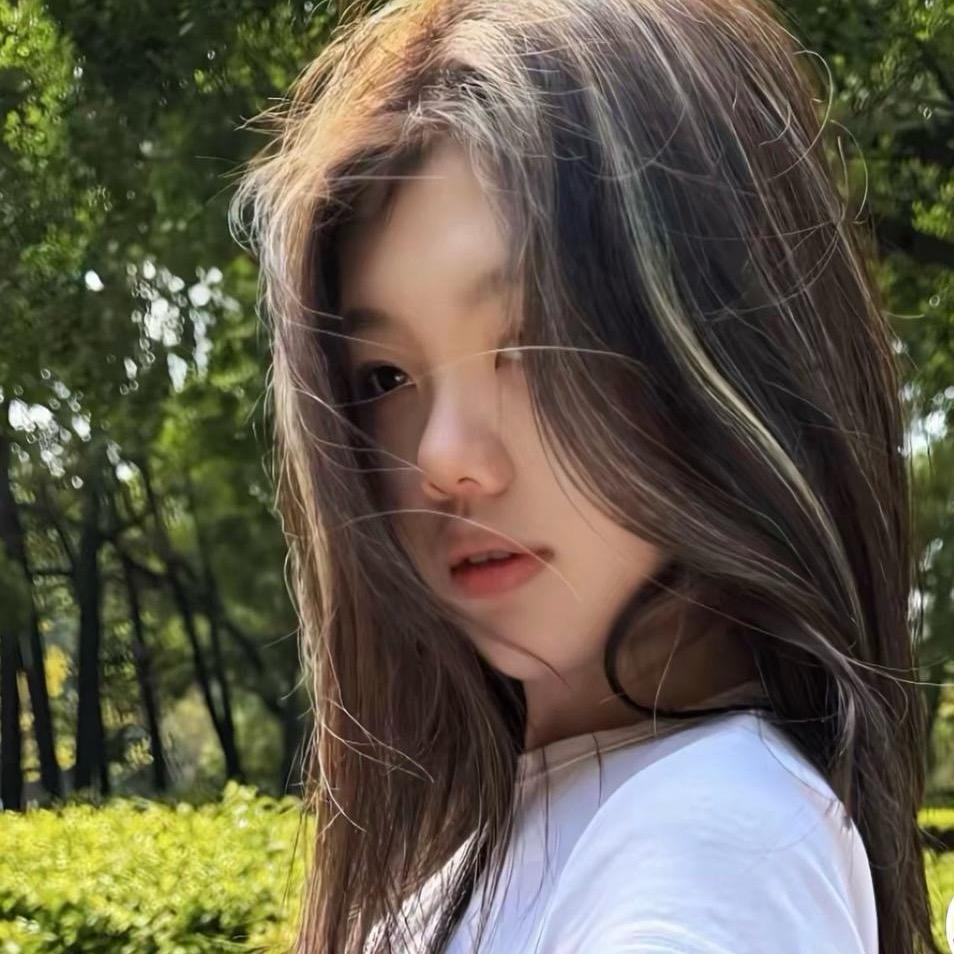 贡贝童装店桑珠孜商贸场A区一楼（阿妞童装