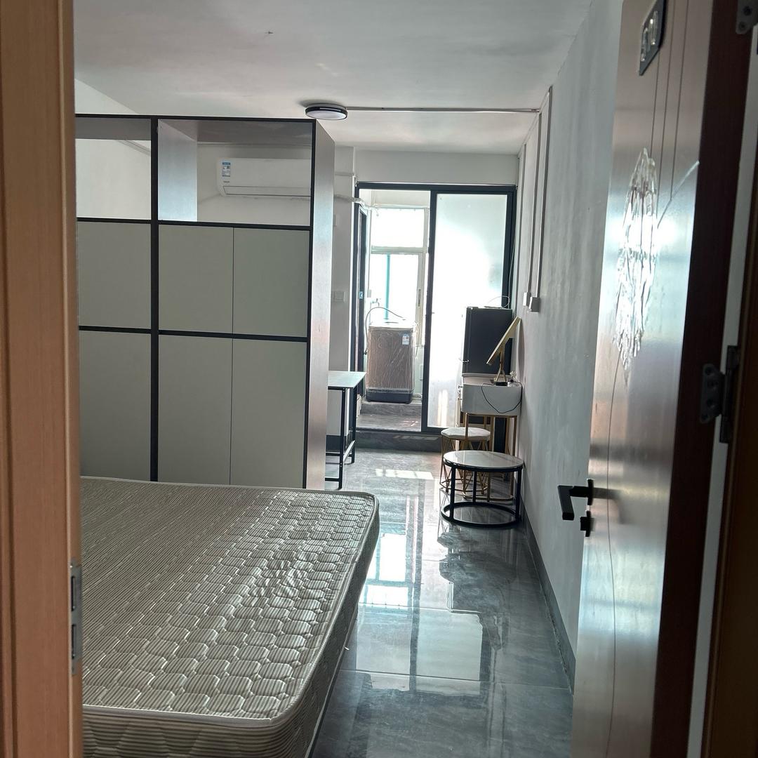 房东电梯公寓房直租