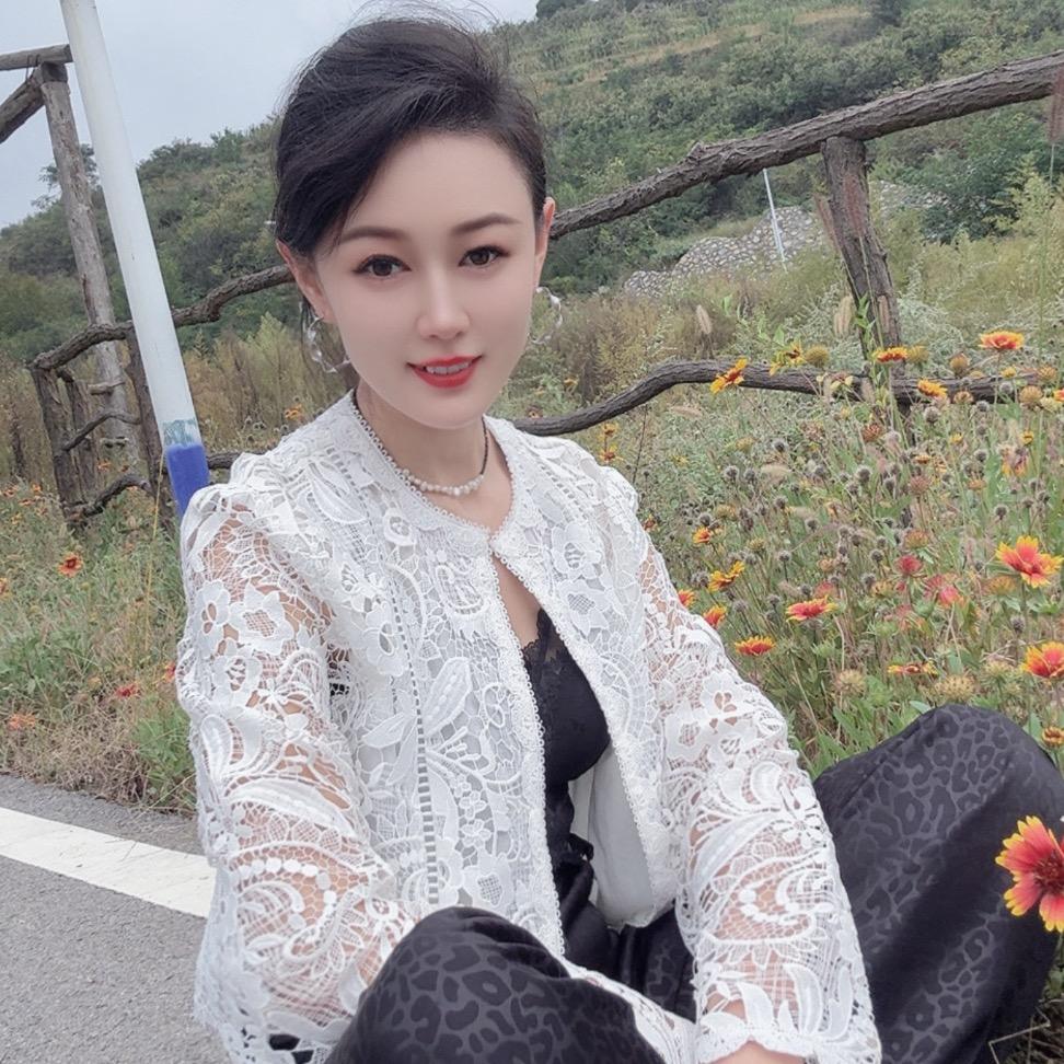 泰安夏张镇世尊鞋服 英英