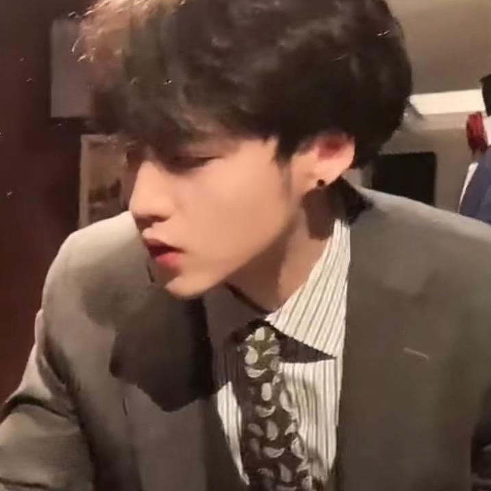 王帷文