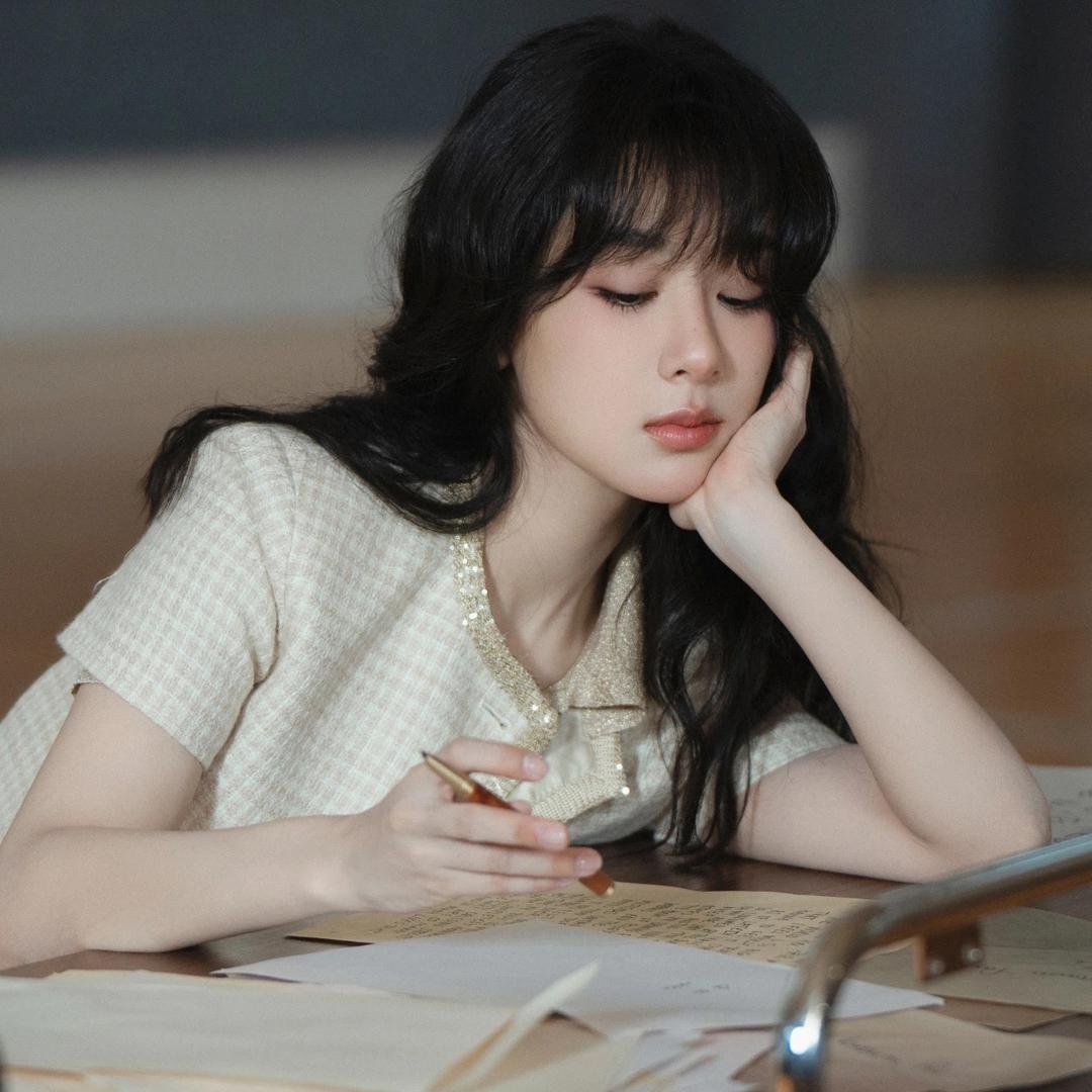 小鹤儿🦩    （👆）