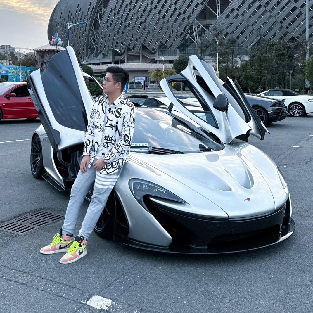 爱车车的Tony哥