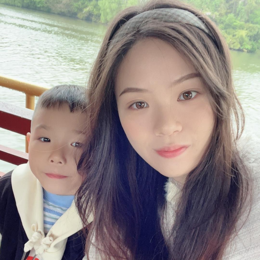 小蘑菇💗❤️爱生活