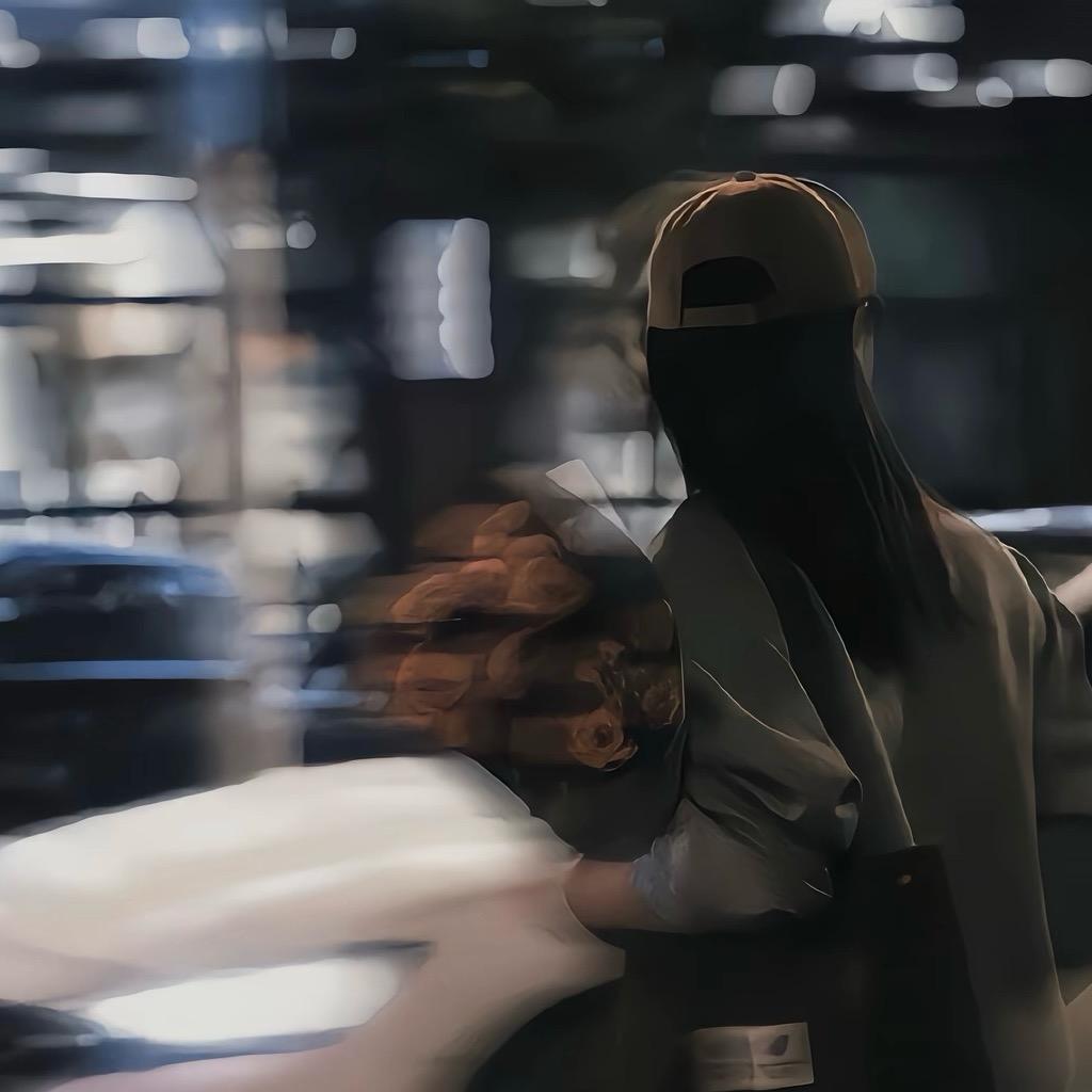 思ᝰ思