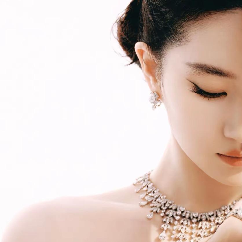 等待葡萄成熟時