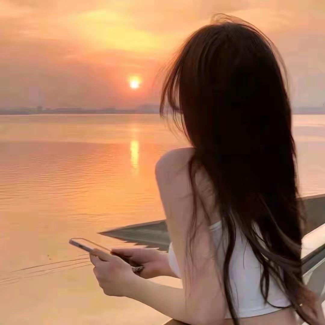 依依🎤