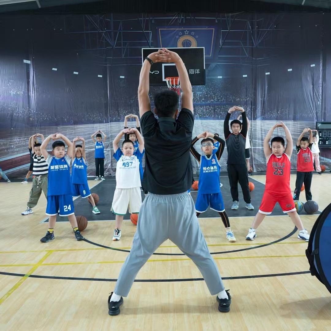 聚星篮球—韩教练