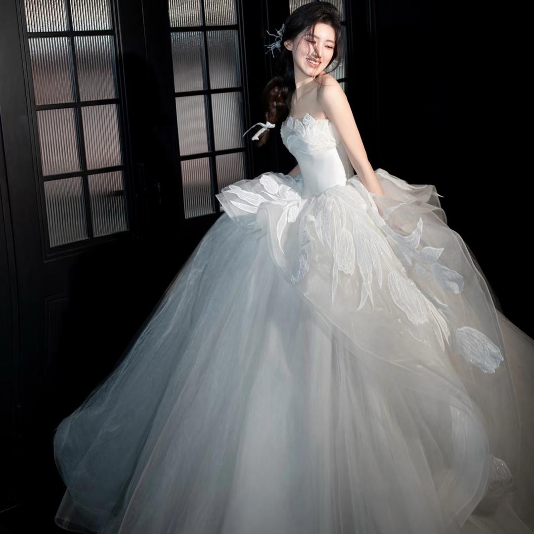 云麓婚纱美学馆