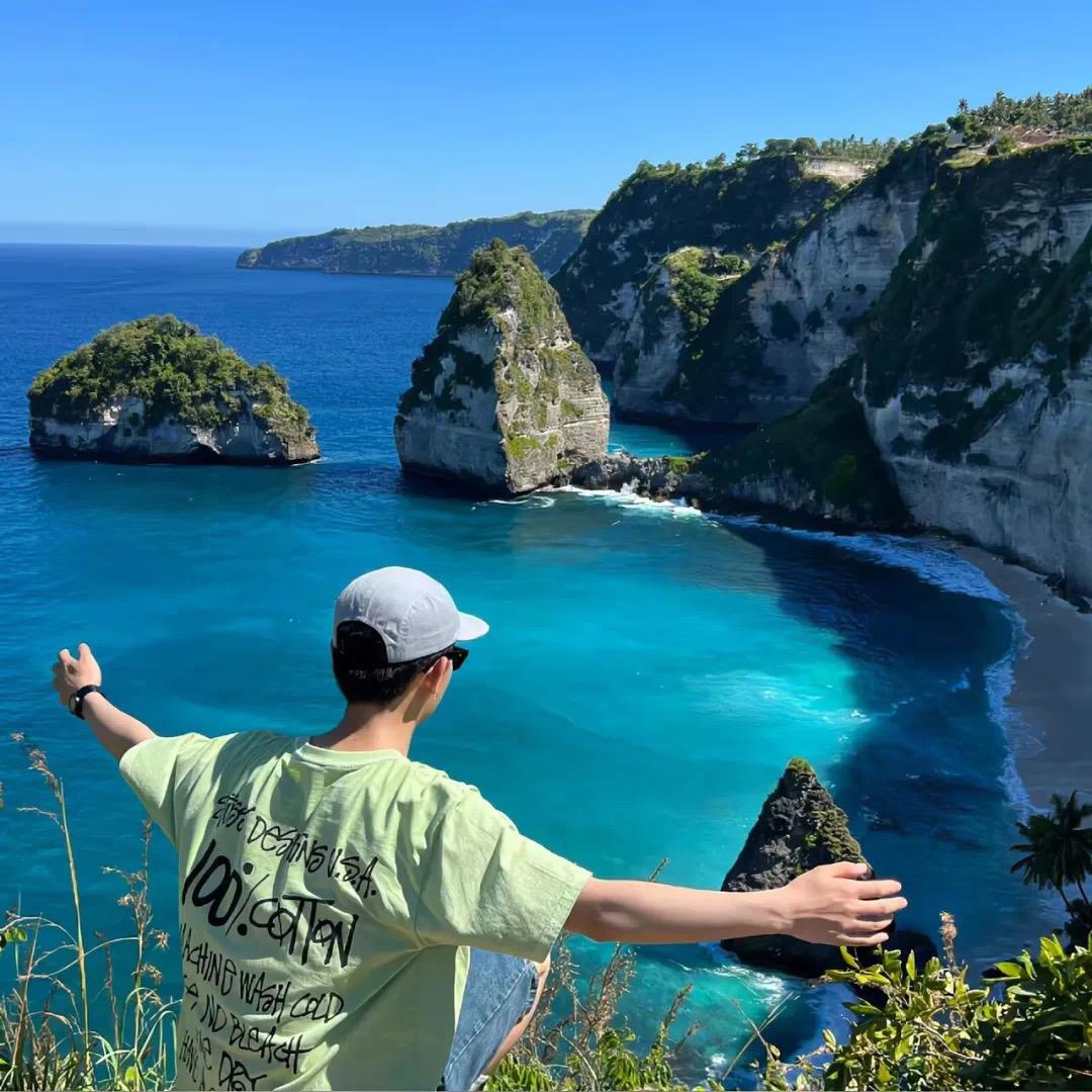 闲昀野鹤.