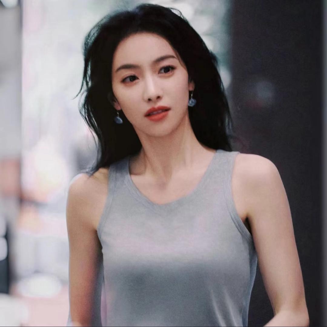 这个少妇有点裤