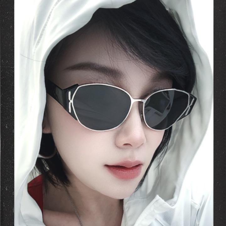 🌈 此女子꧔ꦿ᭄