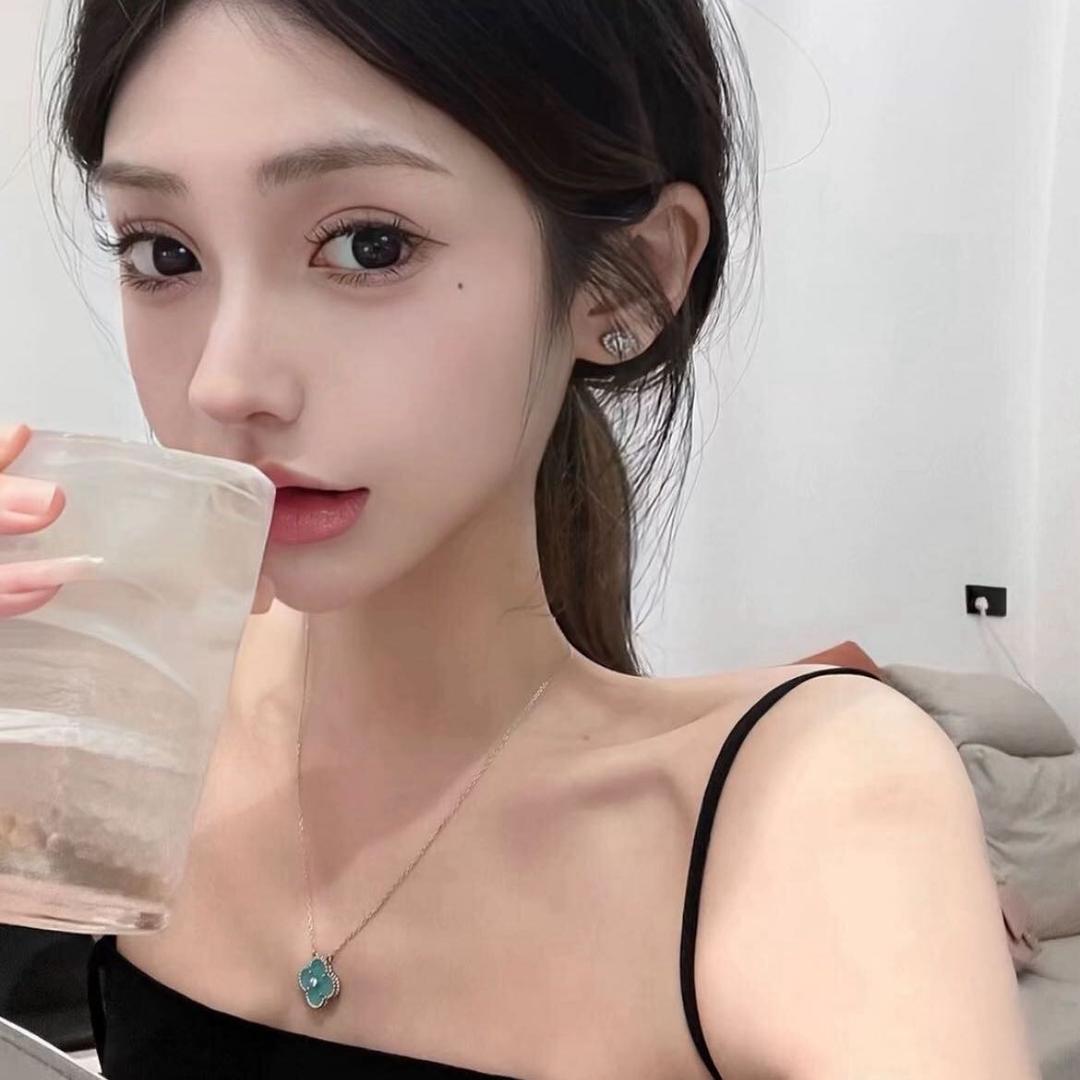 - 纯情小美